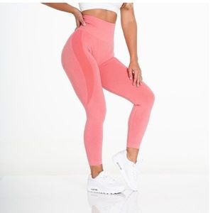 Coral NVGTN leggings